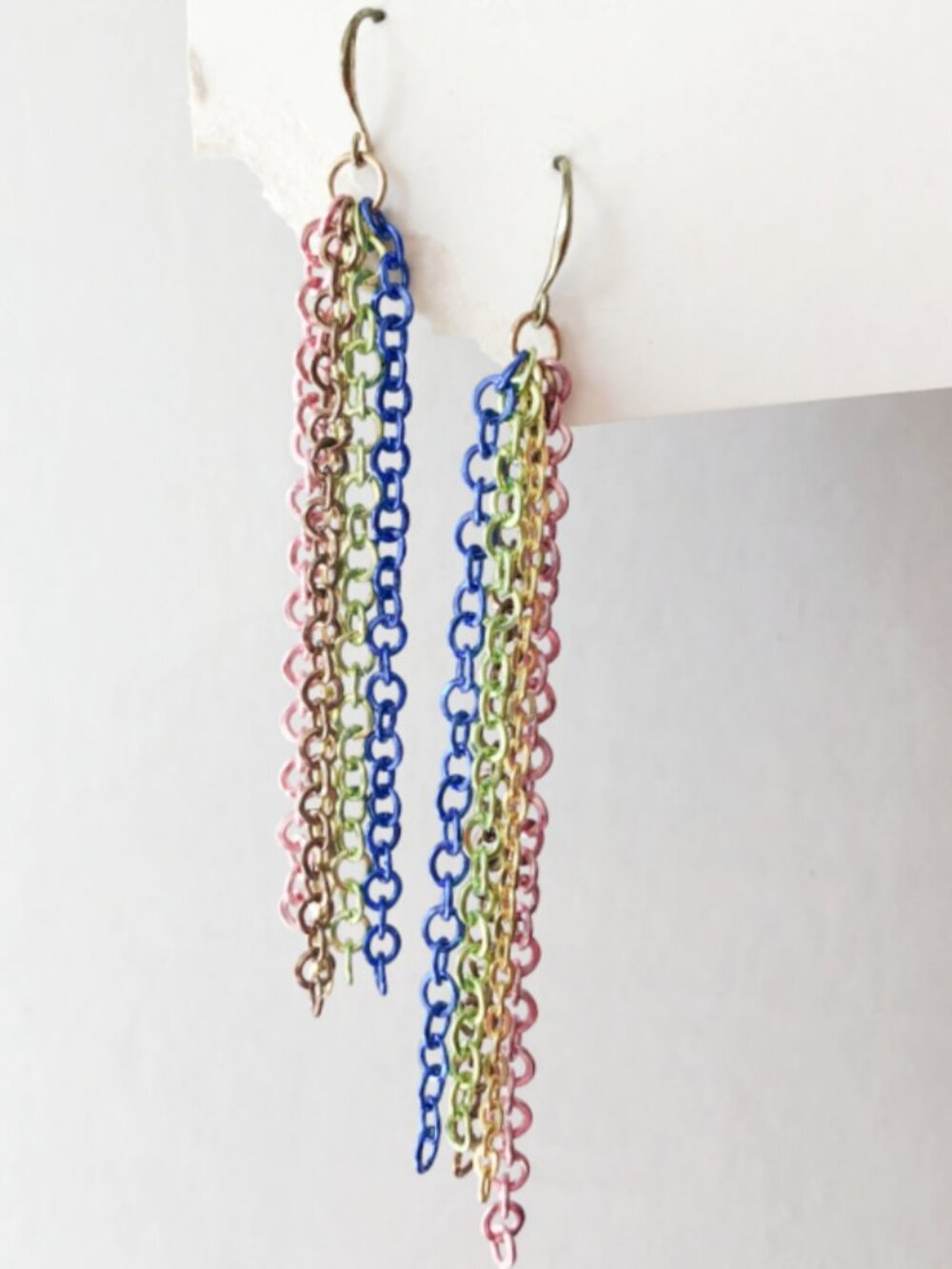 Retro Amrita Singh Multicolor Chain Dangle Earrings